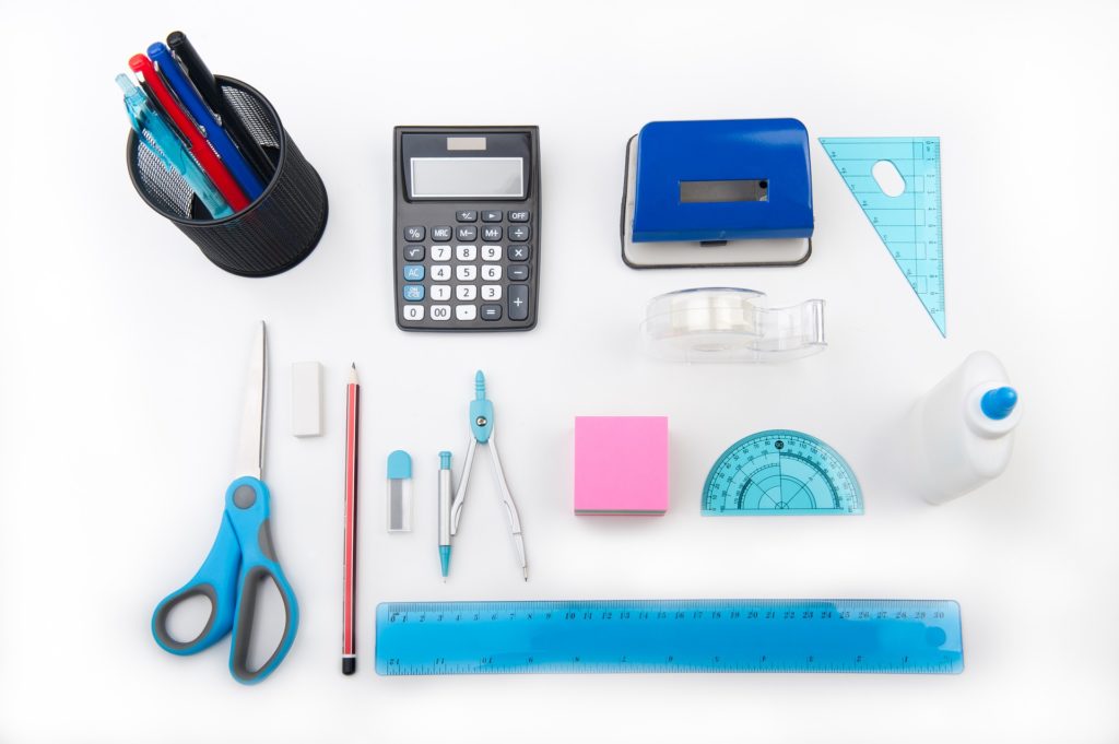 School Supplies You Need to Succeed in Online School Thumbnail